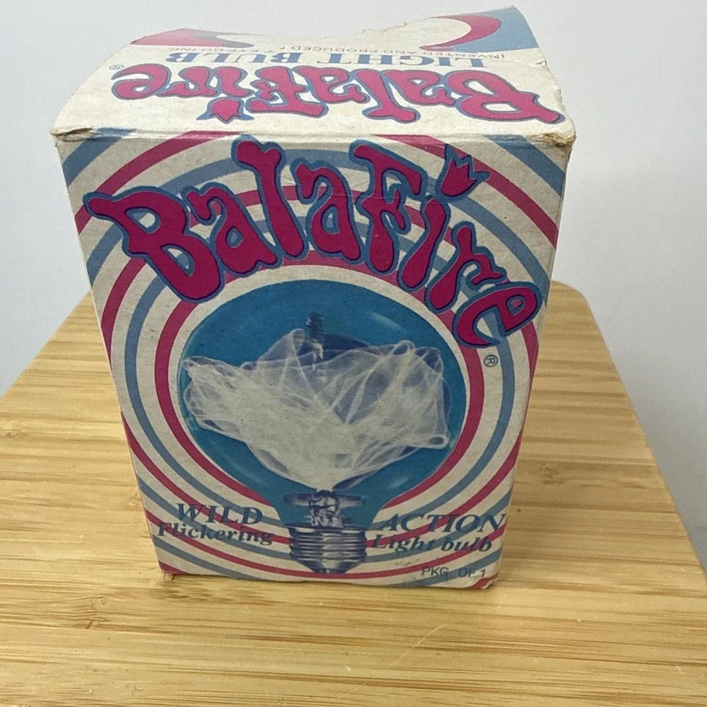 Vintage Balafire Flicker Flame Wild Action Light Bulb w Box Tested Working Green